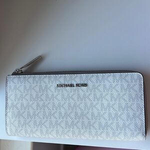 michael kors wallet